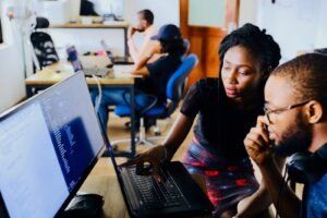 Online side hustles Kenyan college students can start with minimal skills