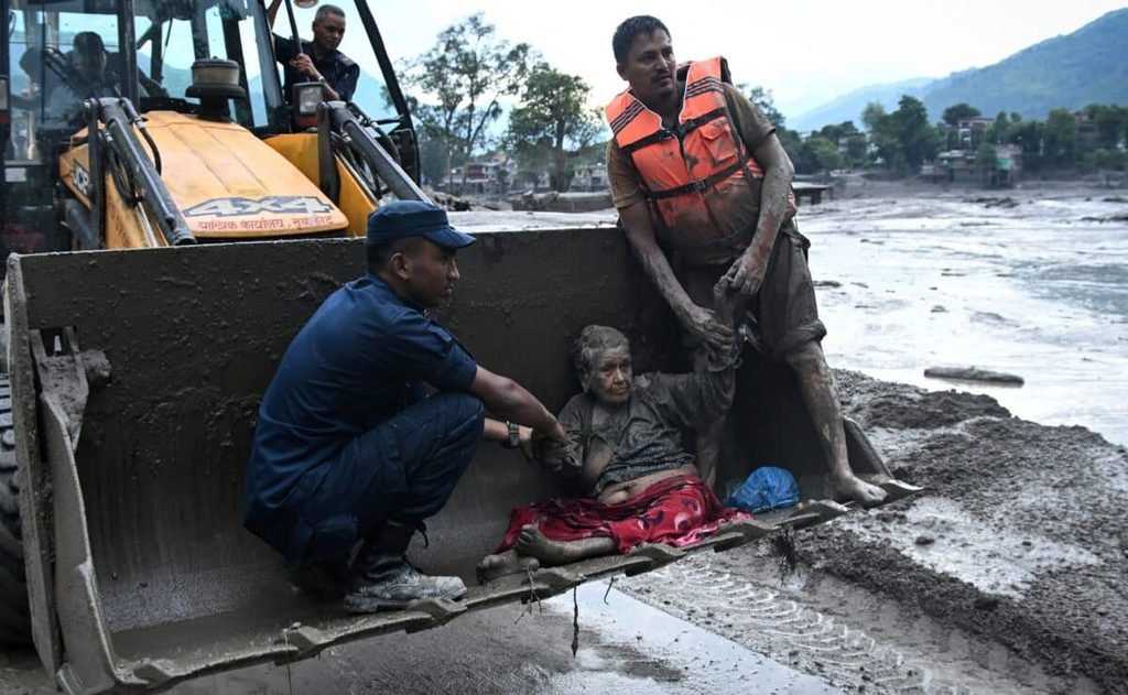 US-promises-500000-in-aid-after-devastating-Nepal-floods-1200x740